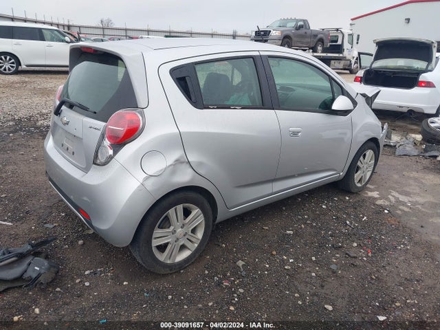 Chevrolet Spark 1lt Auto 2014 KL8CD6S97EC534787 Image 4