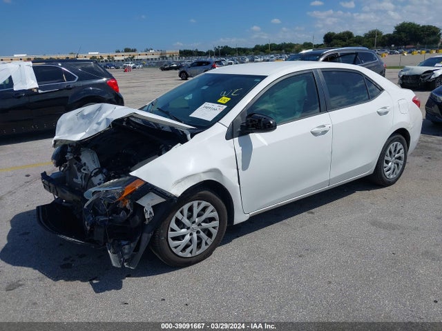 Toyota COROLLA LE 2019 5YFBURHE9KP878228 Image 2