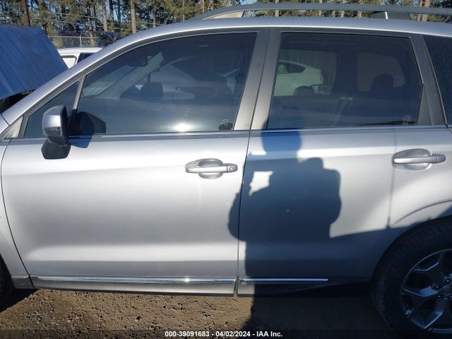 Subaru Forester 2.5i Touring 2015 JF2SJAWC6FH499461 Image 14