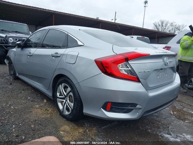 Honda Civic Lx 2018 19XFC2F57JE026183 Image 3
