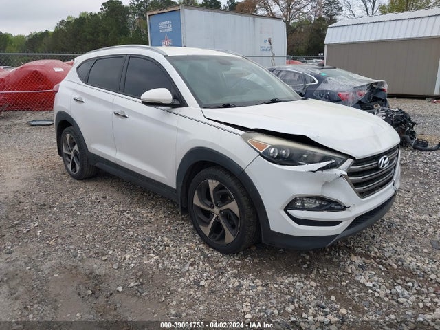 2016 KM8J33A24GU112506 main image
