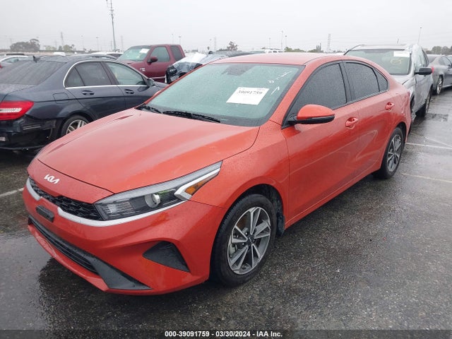 KIA Forte Lxs 2023 3KPF24AD7PE597937 Image 2