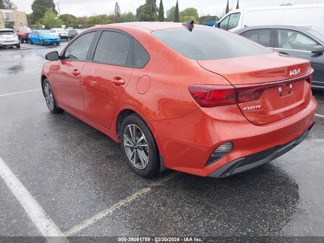 KIA Forte Lxs 2023 3KPF24AD7PE597937 Image 3