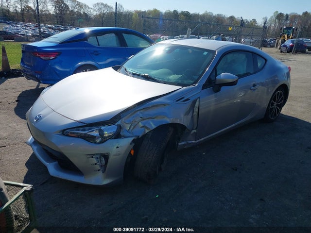 Toyota 86 2020 JF1ZNAA17L8753980 Image 2