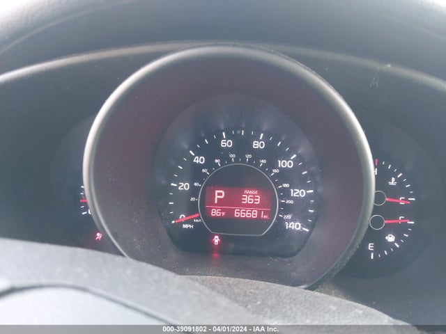 KIA SOUL + 2016 KNDJP3A52G7373361 Image 7