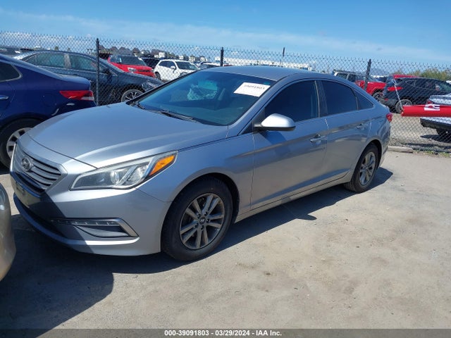 Hyundai SONATA SE 2015 5NPE24AF1FH004399 Image 2