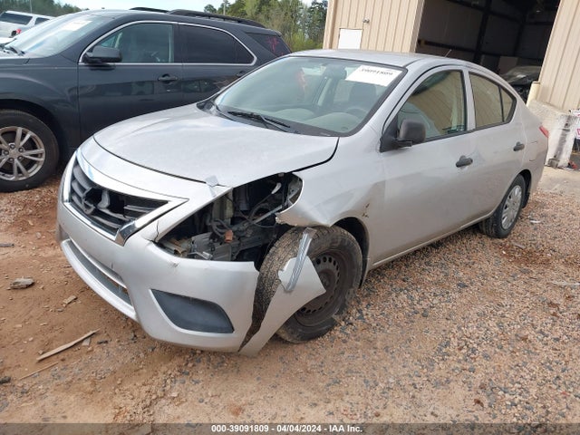 Nissan Versa 1.6 S 2015 3N1CN7AP0FL895510 Image 2