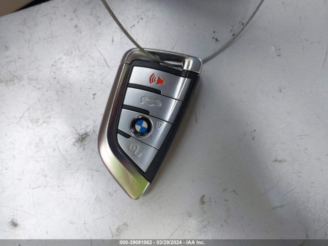 5UXCX6C06N9K90737 BMW X7 M50i