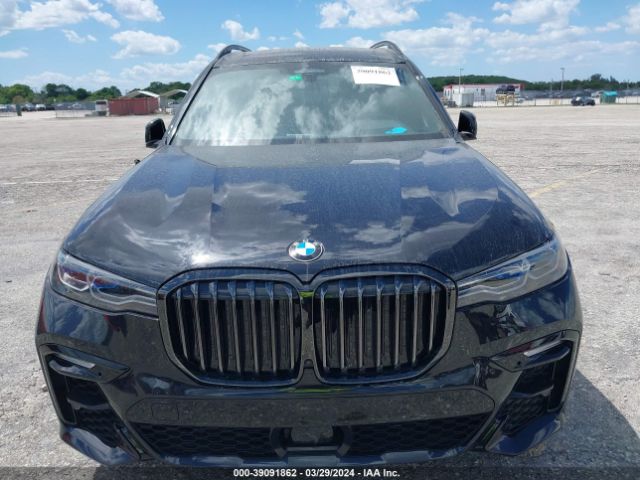 5UXCX6C06N9K90737 BMW X7 M50i