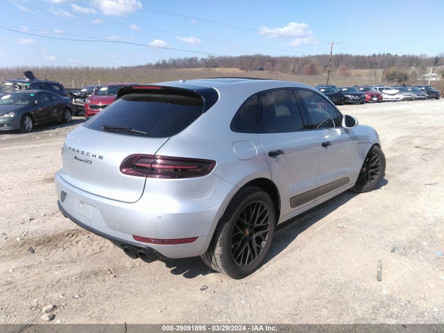 2017 PORSCHE MACAN WP1AG2A52HLB54854 Photo 3