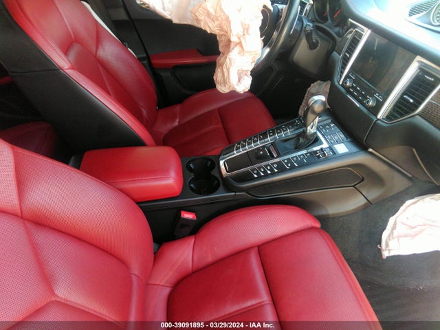2017 PORSCHE MACAN WP1AG2A52HLB54854 Photo 4