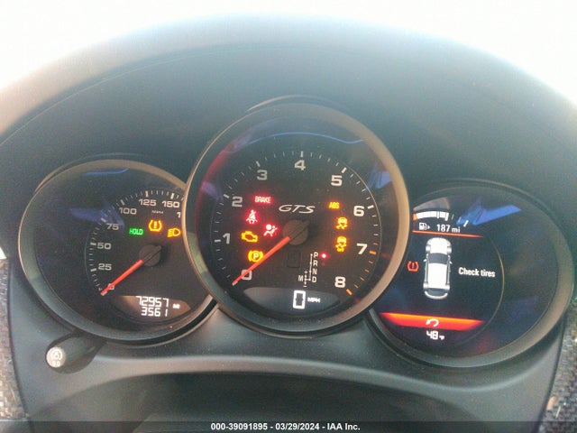 2017 PORSCHE MACAN WP1AG2A52HLB54854 Photo 6