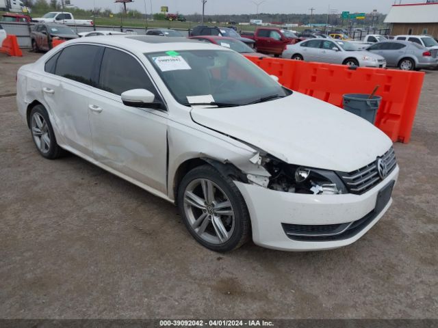 1VWBV7A31FC059008 Volkswagen Passat 2.0l Tdi Se