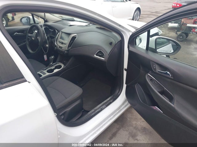 Chevrolet Cruze Ls Auto 2018 1G1BC5SM0J7236968 Image 5