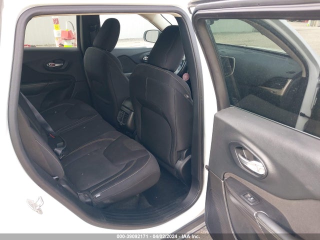 Jeep Cherokee Latitude 2015 1C4PJLCBXFW541962 Image 8