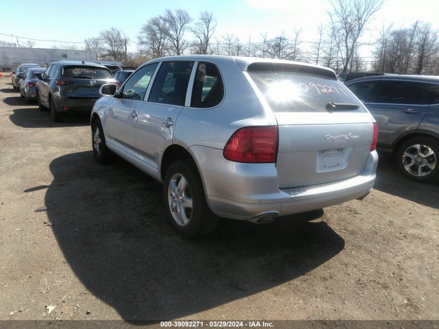 2006 PORSCHE CAYENNE WP1AB29P06LA65334 Photo 2