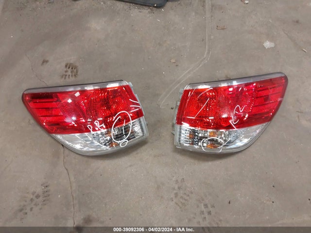 Nissan Pathfinder Sv 2015 5N1AR2MM1FC625738 Image 12