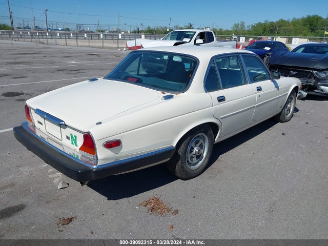 1987 JAGUAR XJ6 SAJAV1343HC467452 Photo 3