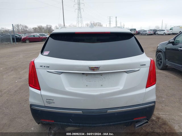 1GYKNDRS0JZ125318 Cadillac XT5 LUXURY