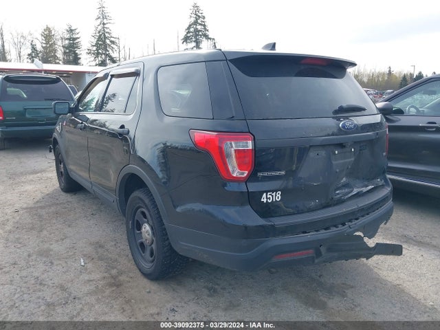 Ford Police Interceptor Utility 2018 1FM5K8AR0JGC44490 Image 3