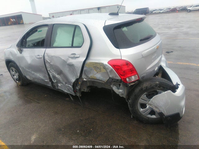 Chevrolet TRAX LS 2018 KL7CJKSB2JB703591 Image 12