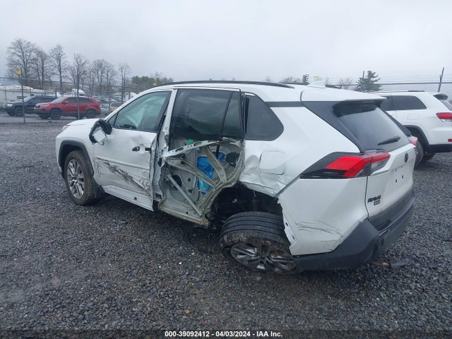 Toyota Rav4 Xle Premium 2024 2T3A1RFV4RW433662 Image 3