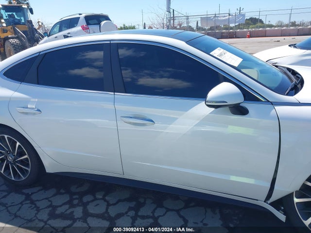 Hyundai Sonata Limited 2022 KMHL34J20NA205388 Image 13