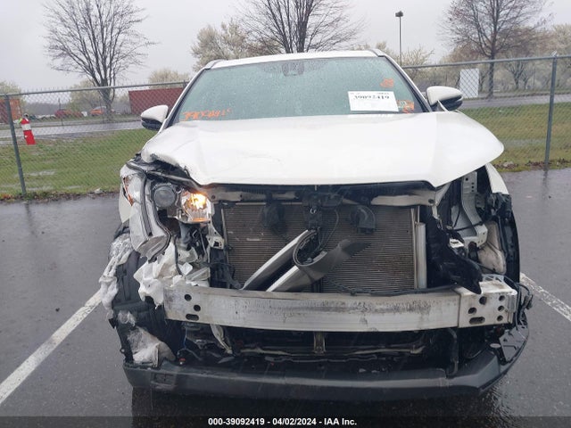 Toyota Highlander Xle 2018 5TDKZRFH9JS532460 Image 12