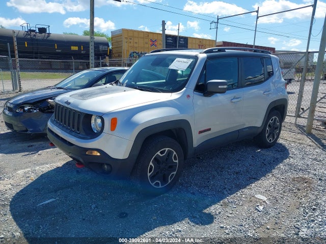 Jeep Renegade Trailhawk 2015 ZACCJBCT7FPB16505 Image 2