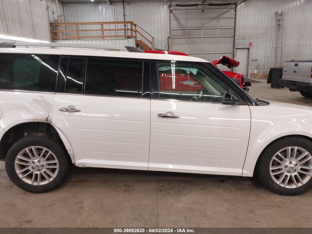 Ford FLEX SEL 2018 2FMHK6C84JBA03190 Image 14