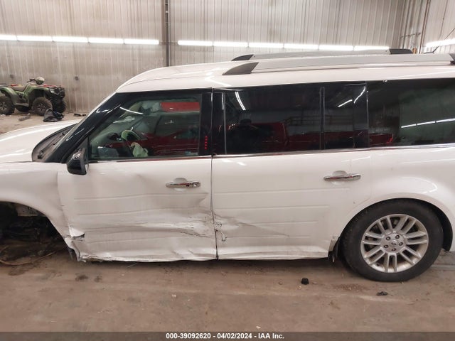 Ford FLEX SEL 2018 2FMHK6C84JBA03190 Image 15