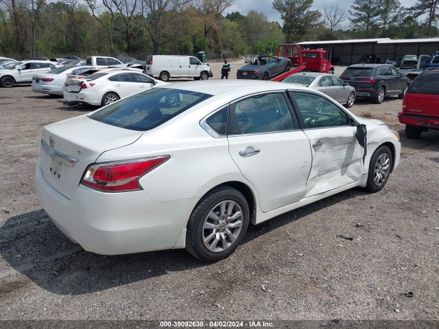 Nissan Altima 2.5 S 2015 1N4AL3AP3FC139299 Image 4