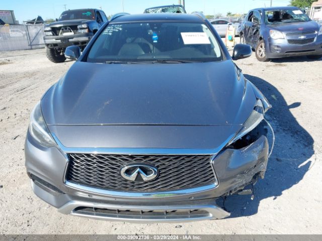 SJKCH5CR5HA021555 Infiniti Qx30 Premium