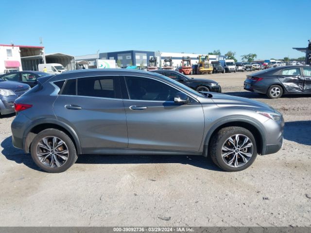SJKCH5CR5HA021555 Infiniti Qx30 Premium