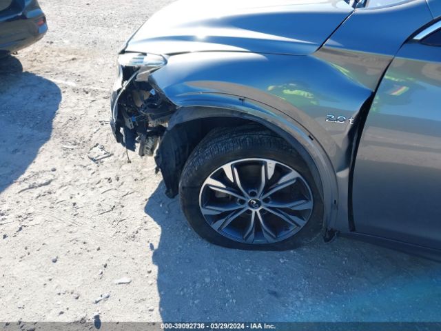 SJKCH5CR5HA021555 Infiniti Qx30 Premium