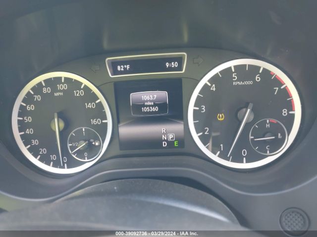 SJKCH5CR5HA021555 Infiniti Qx30 Premium