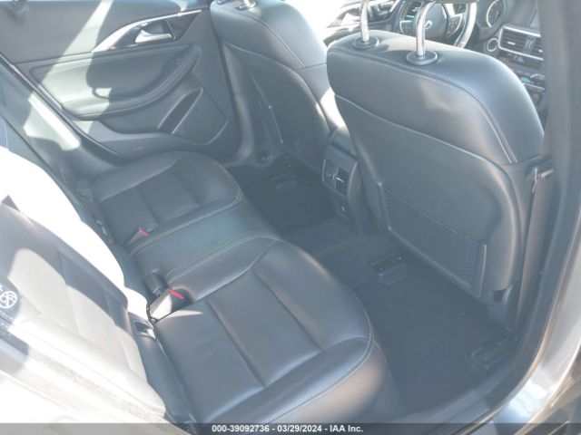 SJKCH5CR5HA021555 Infiniti Qx30 Premium