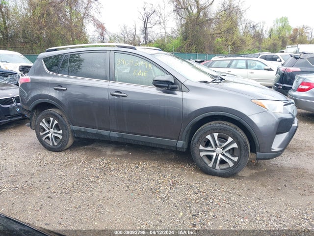 Toyota RAV4 LE 2016 JTMZFREV6GJ086272 Image 14