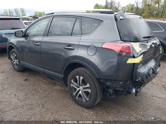 Toyota RAV4 LE 2016 JTMZFREV6GJ086272 Image 3
