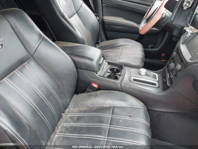 2C3CCABG3GH230131 Chrysler 300 300s