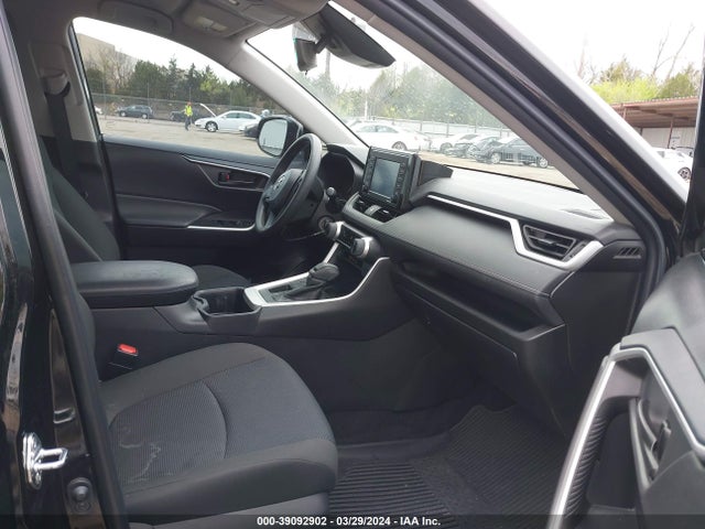 Toyota RAV4 LE 2022 2T3H1RFV3NW201594 Image 5