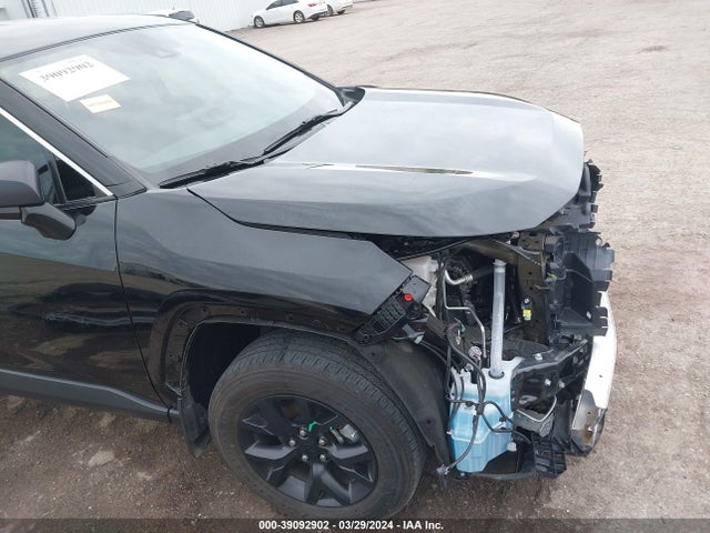Toyota RAV4 LE 2022 2T3H1RFV3NW201594 Image 6