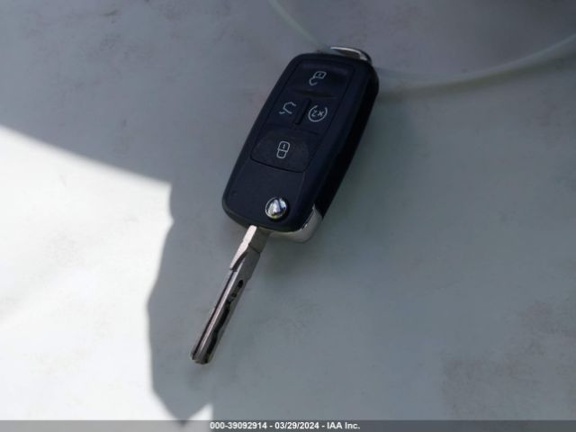 1VWMA7A35MC013733 Volkswagen Passat 2.0t R-line