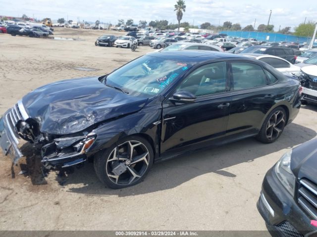 1VWMA7A35MC013733 Volkswagen Passat 2.0t R-line