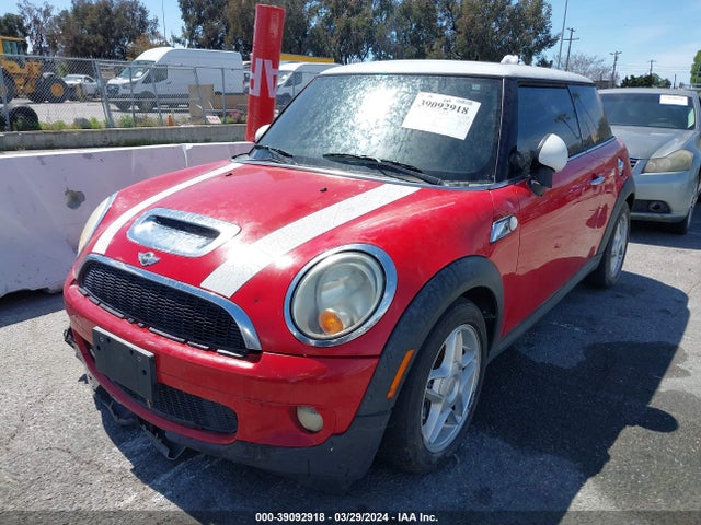 2007 MINI COOPER S WMWMF735X7TL89946 Photo 1