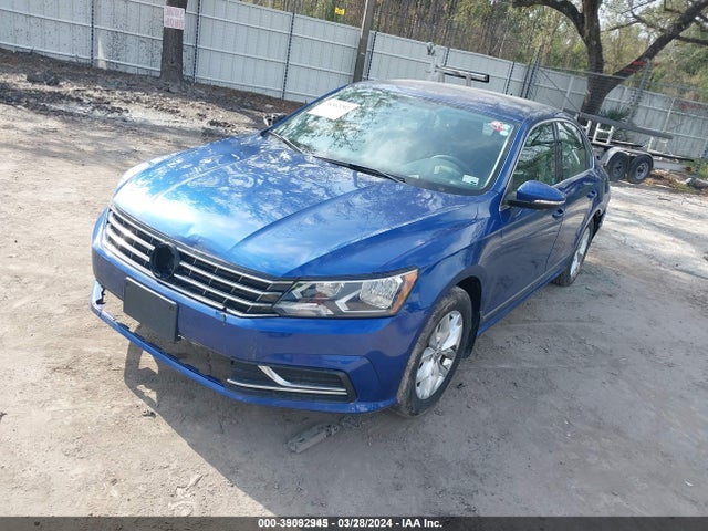 1VWAT7A38GC039132 Volkswagen Passat 1.8t S