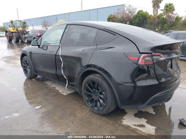 7SAYGDED8PF976883 Tesla Model Y Rwd