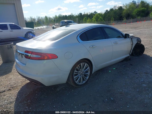 2012 JAGUAR XF SAJWA0HB4CLS27886 Photo 3