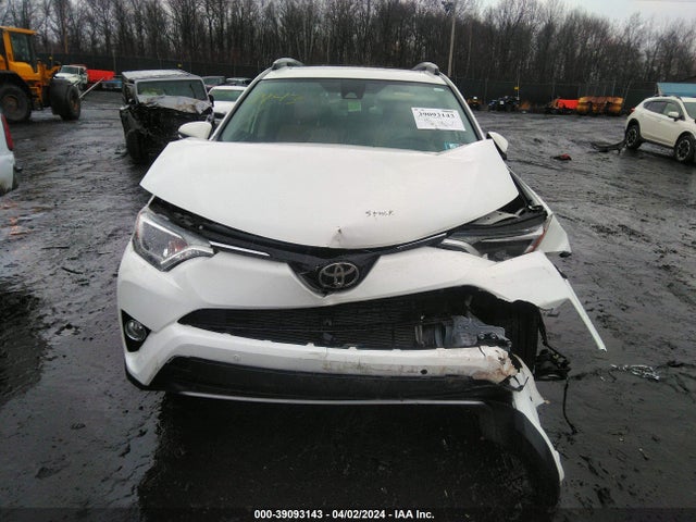 Toyota Rav4 Xle 2018 JTMRFREV7JJ195654 Image 12