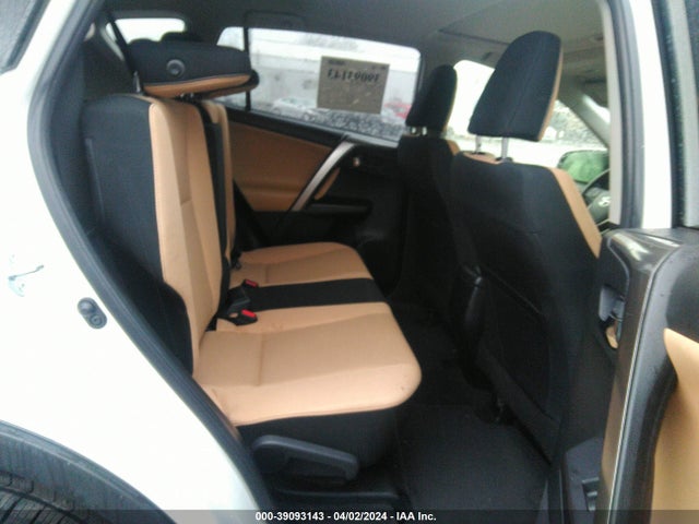 Toyota Rav4 Xle 2018 JTMRFREV7JJ195654 Image 8